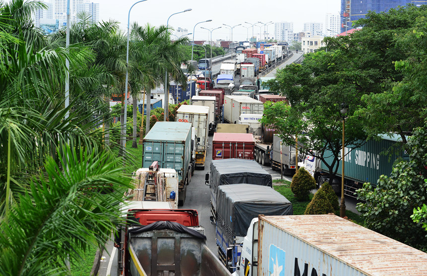 Ám ảnh đoạn đường 8 km đi mất 6 tiếng ở Sài Gòn Ám ảnh đoạn đường 8 km đi mất 6 tiếng ở Sài Gòn