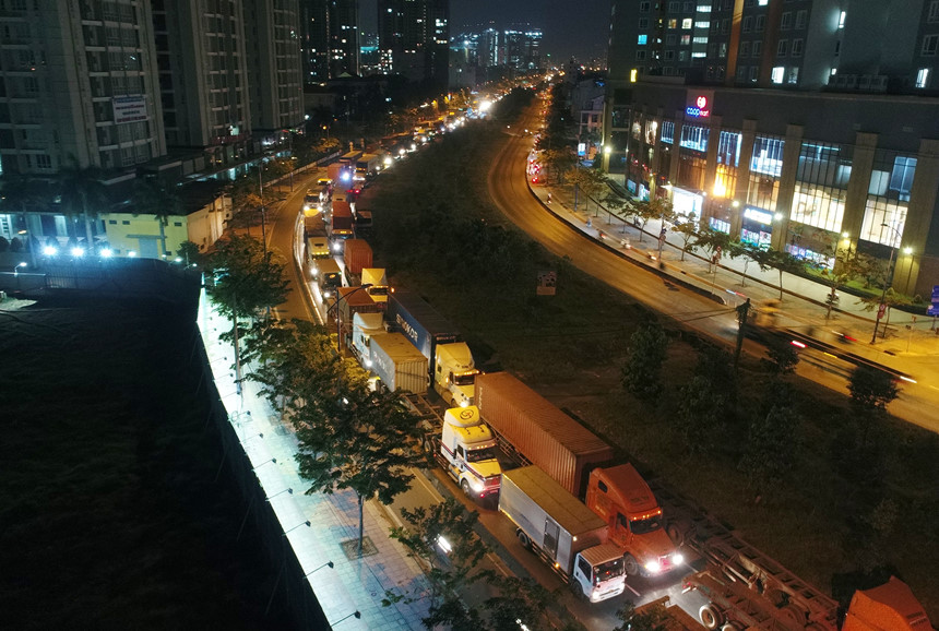 Ám ảnh đoạn đường 8 km đi mất 6 tiếng ở Sài Gòn