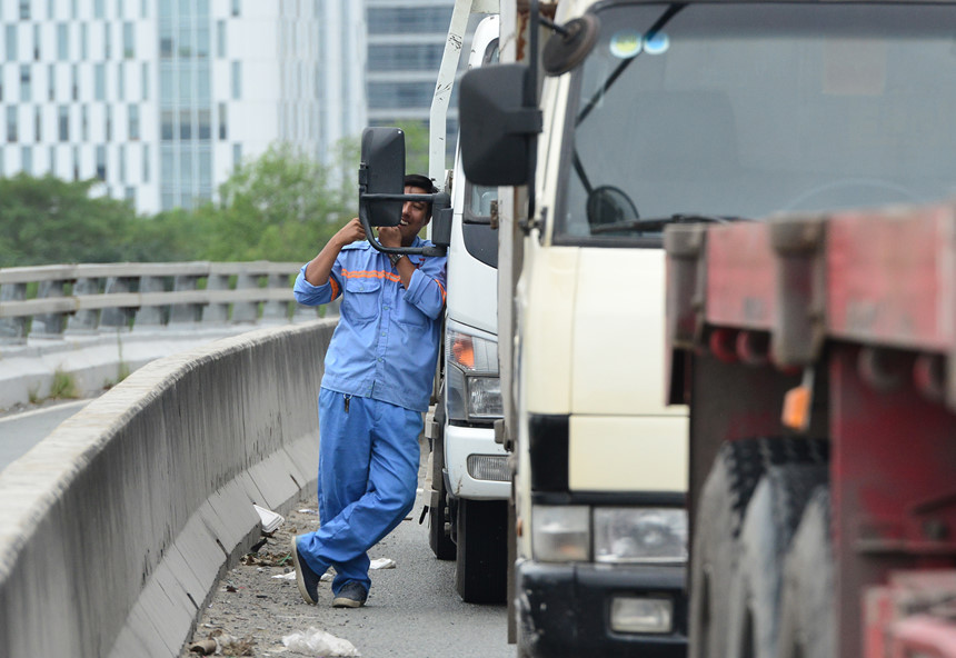 Ám ảnh đoạn đường 8 km đi mất 6 tiếng ở Sài Gòn Ám ảnh đoạn đường 8 km đi mất 6 tiếng ở Sài Gòn