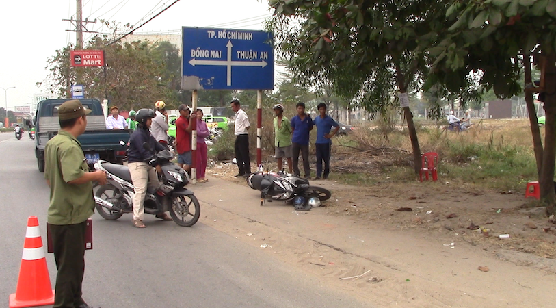 Điều khiển xe máy mất lái, lao lên vỉa hè, người đàn ông tử vong