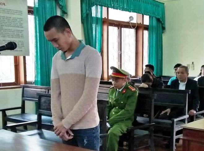 Thanh niên chém nhân viên y tế vì bị từ chối truyền dịch