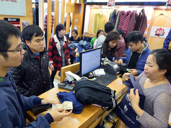 Năm 2017, mỗi cửa hàng thời trang, phụ kiện thu bình quân 1,8 tỷ đồng