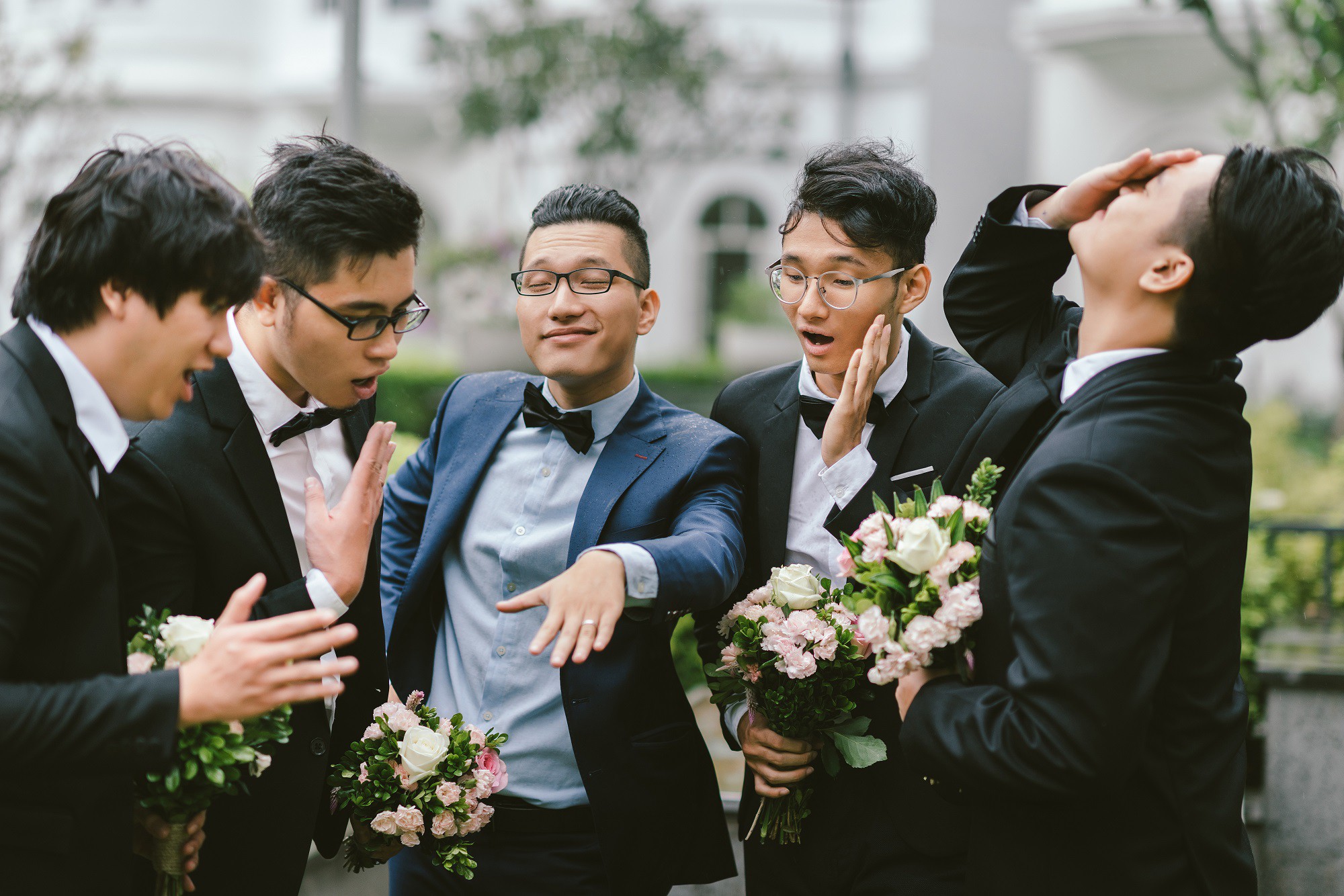 Chuyện tình nàng khó chàng lì cực dễ thương của em gái Trấn Thành và bạn trai Hongkong