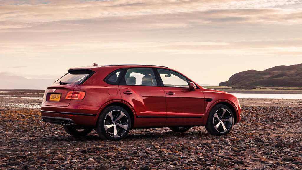 Bentley Bentayga V8 ra mắt, sử dụng đĩa phanh carbon cỡ lớn