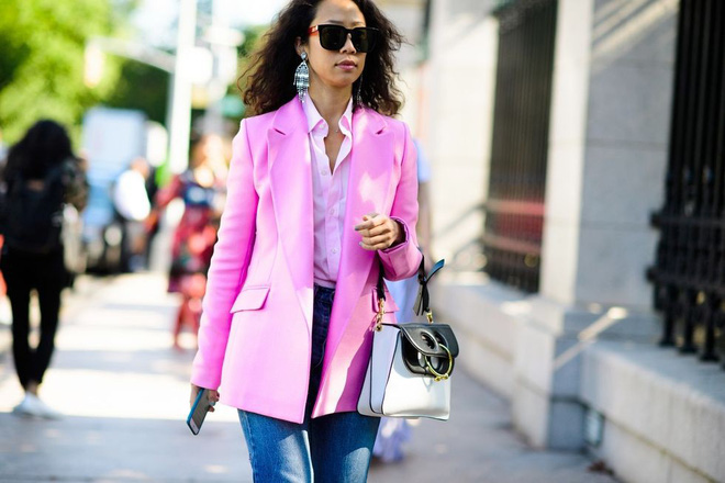 Đây chính thức là 5 mẫu blazer mà nàng công sở cần thử nghiệm ngay trong năm 2018 Đây chính thức là 5 mẫu blazer mà nàng công sở cần thử nghiệm ngay trong năm 2018