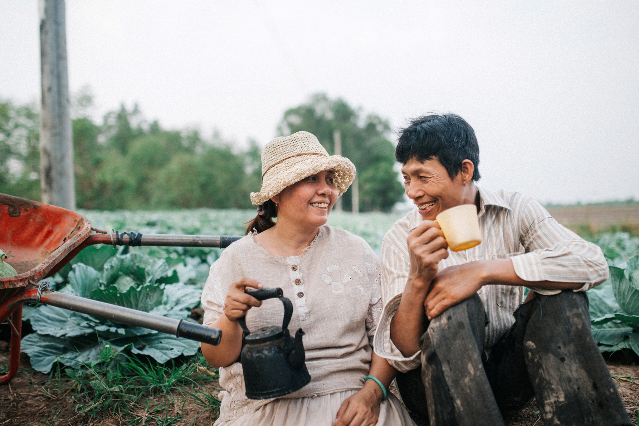 Chúng ta sống ảo mỗi ngày nhưng mấy ai biết chụp ảnh cho cha mẹ! Chúng ta sống ảo mỗi ngày nhưng mấy ai biết chụp ảnh cho cha mẹ!