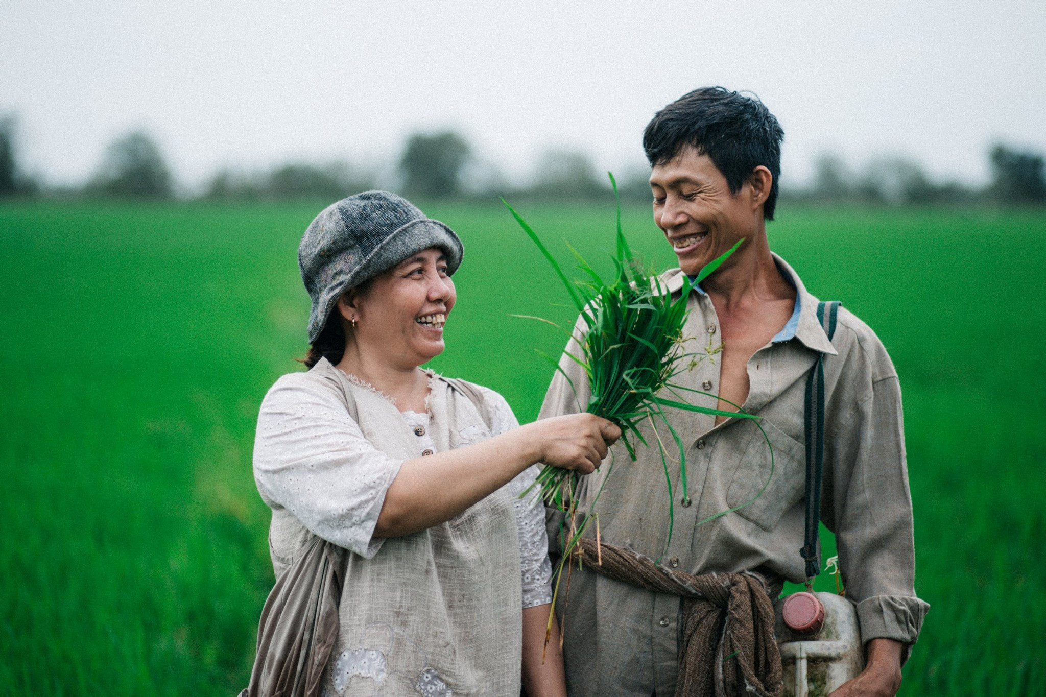 Chúng ta sống ảo mỗi ngày nhưng mấy ai biết chụp ảnh cho cha mẹ! Chúng ta sống ảo mỗi ngày nhưng mấy ai biết chụp ảnh cho cha mẹ!