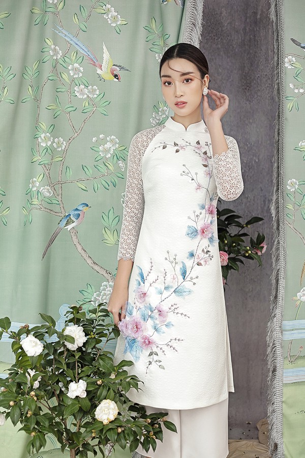 Đỗ Mỹ Linh gợi ý chọn áo dài cách tân mặc tết Đỗ Mỹ Linh gợi ý chọn áo dài cách tân mặc tết