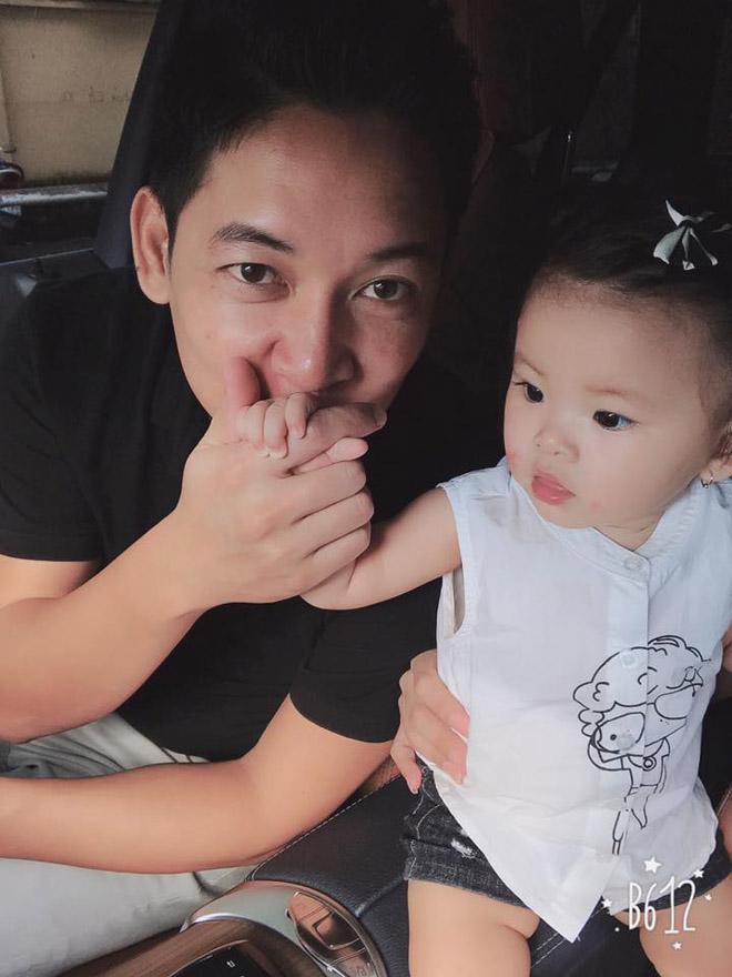 Từng bị ném đá, giờ đây Hải Băng lại được chồng chiều - con xinh, ngày một viên mãn