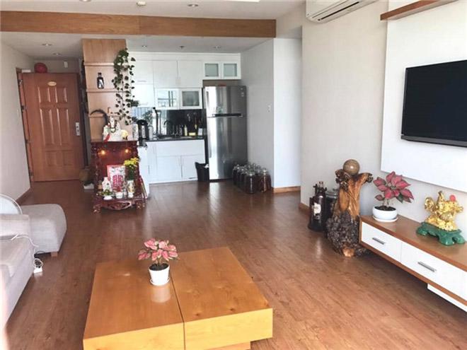 Từng bị ném đá, giờ đây Hải Băng lại được chồng chiều - con xinh, ngày một viên mãn Từng bị ném đá, giờ đây Hải Băng lại được chồng chiều - con xinh, ngày một viên mãn