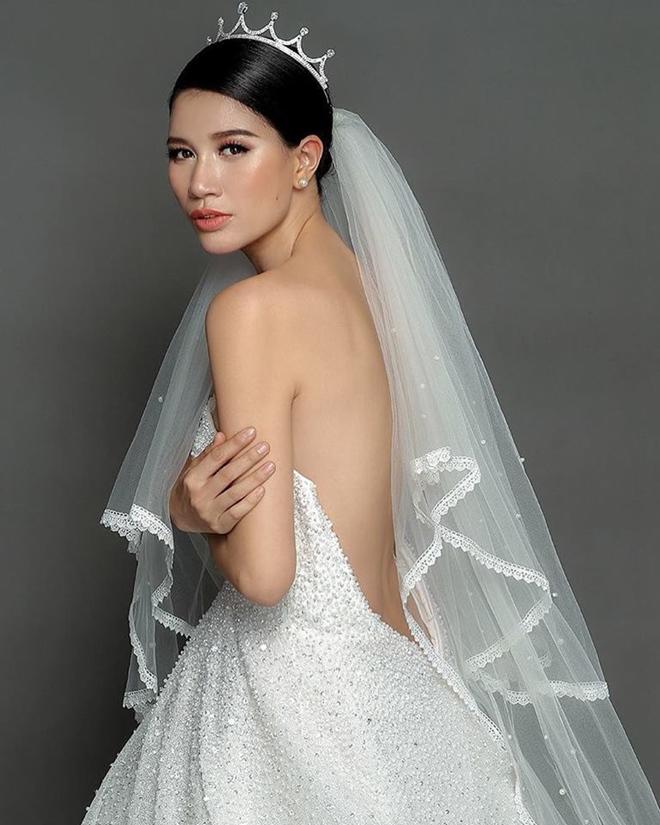 Trang Trần xác nhận lên xe hoa cùng ông xã Việt kiều sau 2 năm sinh con Trang Trần xác nhận lên xe hoa cùng ông xã Việt kiều sau 2 năm sinh con