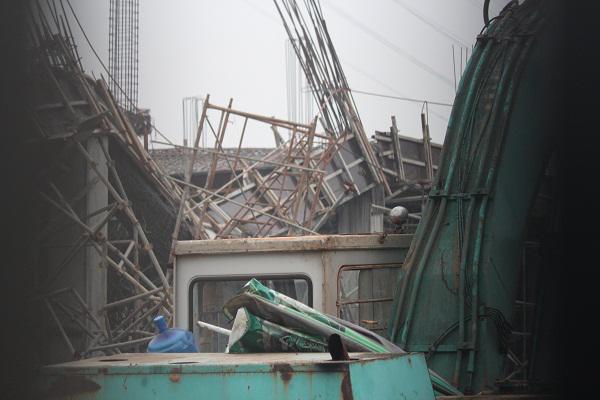 Công nhân vụ sập giàn giáo: Tối qua tôi còn trêu đùa anh ấy mà nay anh đã đi rồi...