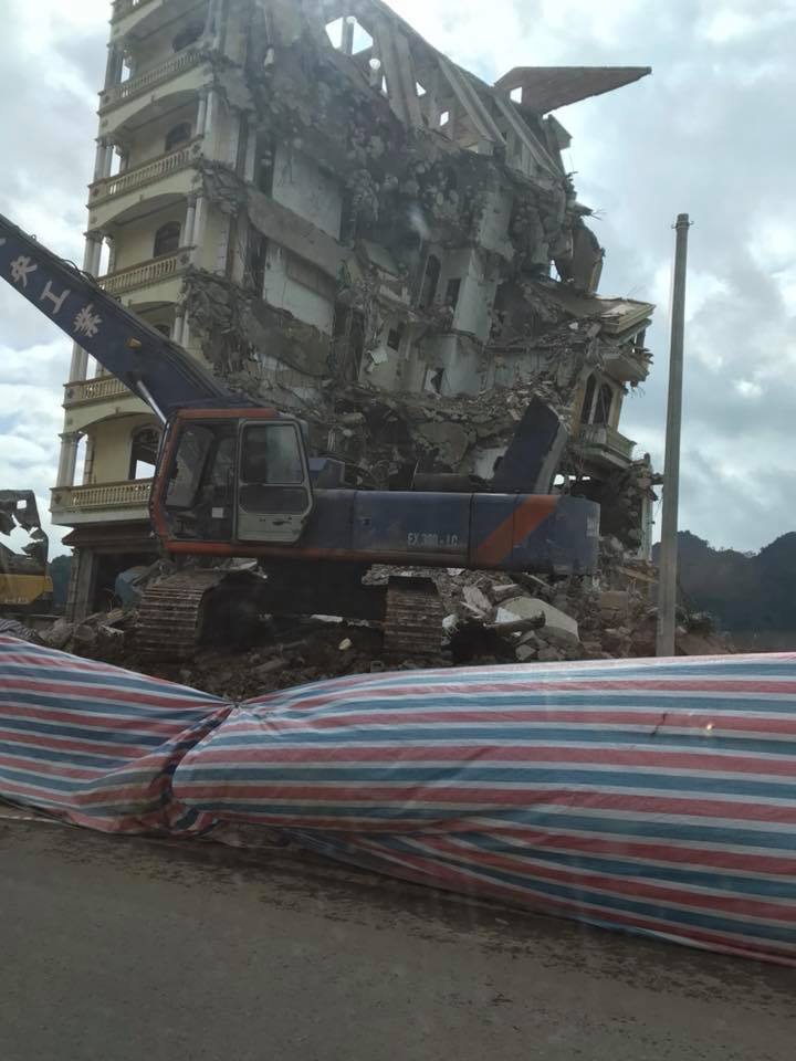 Công nhân kể phút hiểm nguy khi phá nhà 7 tầng của Tàng Keangnam