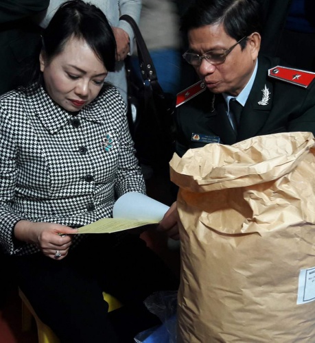 Bộ trưởng Y tế yêu cầu siết chặt quản lý an toàn thực phẩm Tết