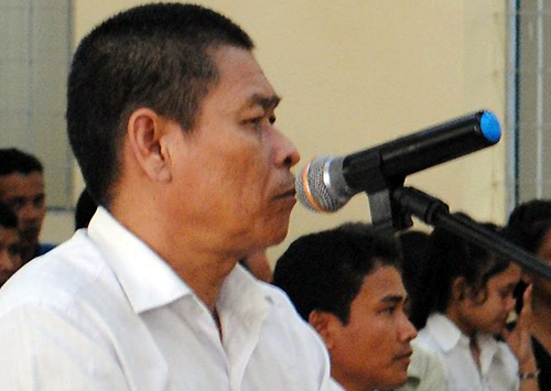 Vụ bé gái tự tử sau khi tố bị hiếp dâm: Bị can chối tội trước tòa