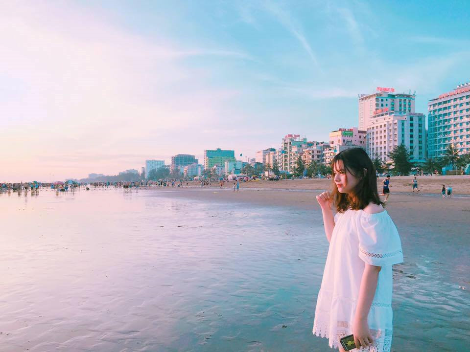 Hot girl ảnh kỷ yếu 10X thường bị nhầm là gái Tây