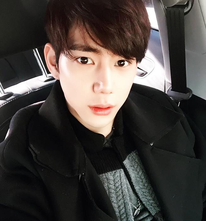 Chi Pu bị bắt gặp hẹn hò cùng bạn trai tin đồn người Hàn Quốc Jin Ju Hyung Chi Pu bị bắt gặp hẹn hò cùng bạn trai tin đồn người Hàn Quốc Jin Ju Hyung