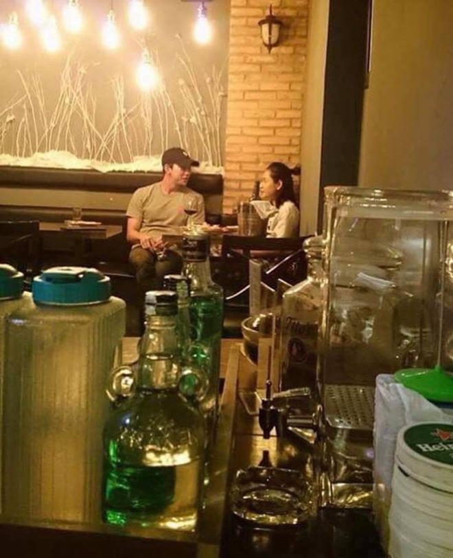 Chi Pu bị bắt gặp hẹn hò cùng bạn trai tin đồn người Hàn Quốc Jin Ju Hyung