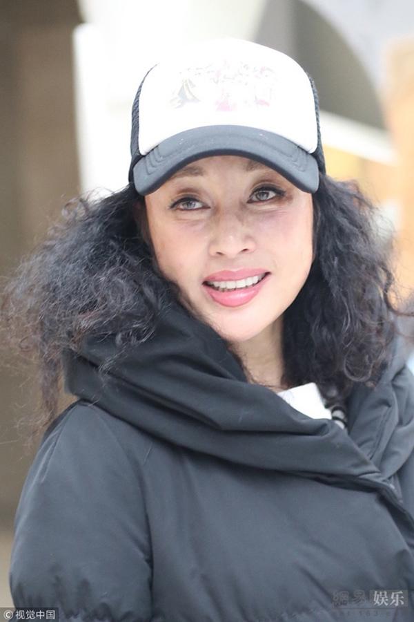 Nhìn gần không ai nghĩ người phụ nữ trước mặt chính là Võ Tắc Thiên Lưu Hiểu Khánh