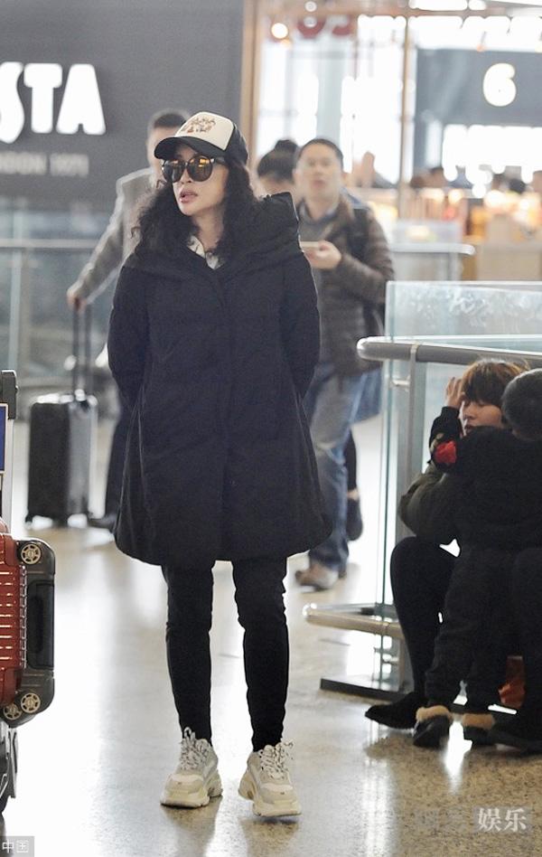 Nhìn gần không ai nghĩ người phụ nữ trước mặt chính là Võ Tắc Thiên Lưu Hiểu Khánh