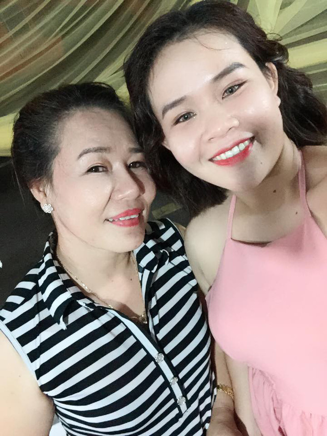 Dân mạng Việt thi nhau khoe ảnh mẫu hậu U50 mà tâm hồn đôi mươi, ăn mặc xì tin chẳng kém thanh niên