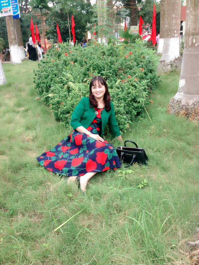 Dân mạng Việt thi nhau khoe ảnh mẫu hậu U50 mà tâm hồn đôi mươi, ăn mặc xì tin chẳng kém thanh niên