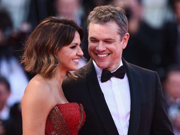 Không để tâm đến người nổi tiếng trong làng giải trí, các ngôi sao này đã yêu và cưới fan của mình