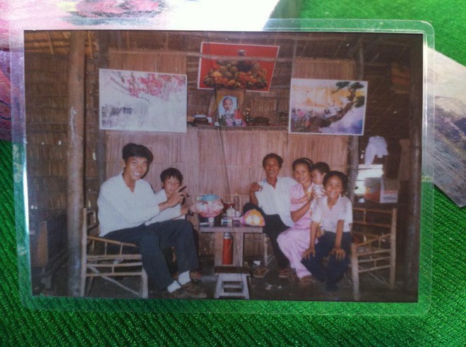 Cư dân mạng thi nhau chia sẻ loạt ảnh Tết ngày ấy khiến ai cũng bồi hồi Cư dân mạng thi nhau chia sẻ loạt ảnh Tết ngày ấy khiến ai cũng bồi hồi