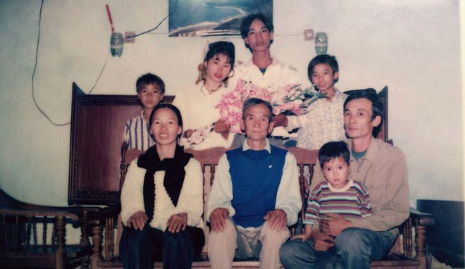 Cư dân mạng thi nhau chia sẻ loạt ảnh Tết ngày ấy khiến ai cũng bồi hồi Cư dân mạng thi nhau chia sẻ loạt ảnh Tết ngày ấy khiến ai cũng bồi hồi