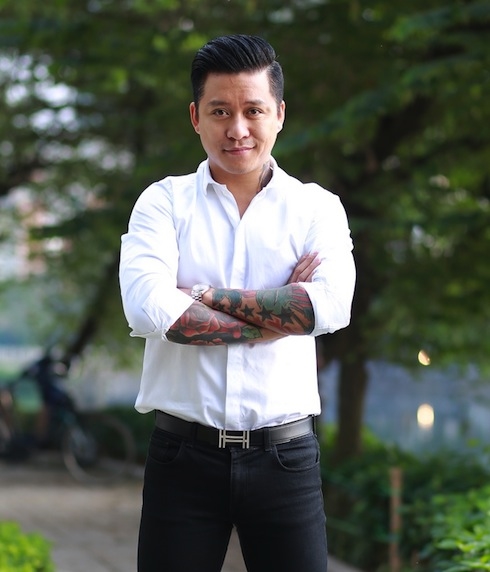 Tuấn Hưng hé lộ bị cấu nhéo, sàm sỡ là bình thường sau sự cố giật micro Tuấn Hưng hé lộ bị cấu nhéo, sàm sỡ là bình thường sau sự cố giật micro