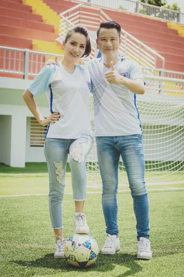 Người vợ xinh đẹp của ca sĩ Hoàng Bách: Con gái đại gia miền Tây, bỏ ánh hào quang để chăm sóc gia đình