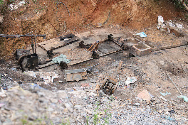 Lâm Đồng: Dùng 200kg thuốc nổ phá hủy địa đạo của thiếc tặc