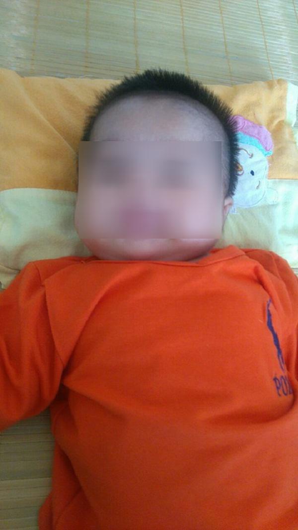 Hà Nội: Bé gái 8 tháng tuổi hôn mê nguy kịch nghi do tiêm nhầm thuốc