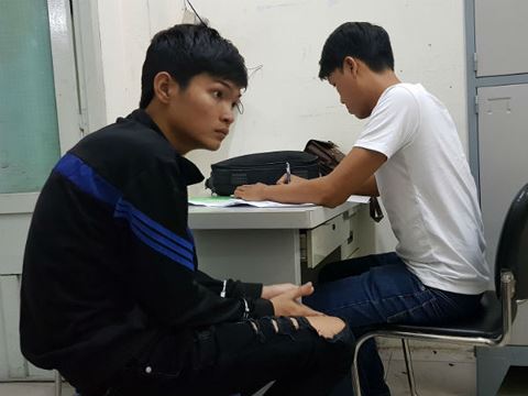 CSGT truy bắt đối tượng có lệnh truy nã đang trên đường bỏ trốn