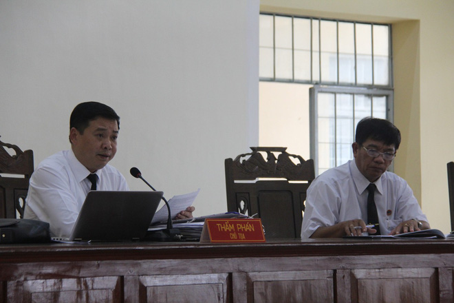 Vụ bé gái tự tử do bị hiếp dâm: VKS đề nghị mức án 6-7 năm tù cho bị cáo Hữu Bê