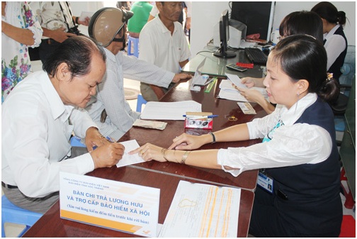 Nâng tuổi nghỉ hưu: Lo ngại làn sóng “chạy” chính sách, xin về hưu sớm?