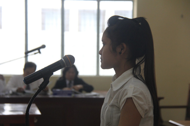 Sau 7 giờ xét xử, bị cáo nghi dâm ô khiến bé gái 13 tuổi tự tử vẫn quanh co chối tội