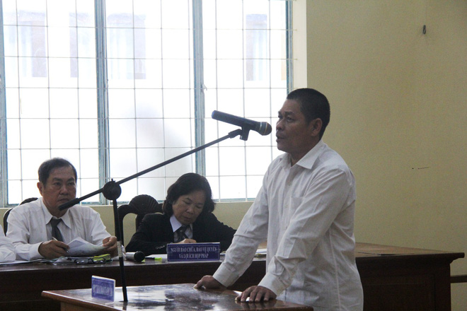 Sau 7 giờ xét xử, bị cáo nghi dâm ô khiến bé gái 13 tuổi tự tử vẫn quanh co chối tội