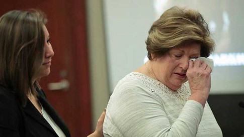 Đau đớn phiên xử quái vật lạm dụng tình dục hơn 100 vận động viên Mỹ