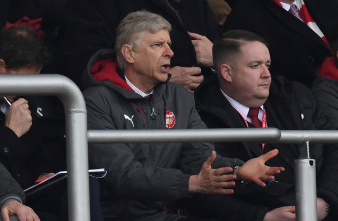 Wenger: Arsenal mất Sanchez chưa đau bằng khi Van Persie ra đi