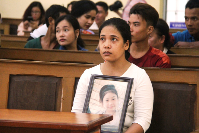 Vụ bé gái tự tử sau khi bị hiếp dâm: Bồi thường thiệt hại cho đứa bé bị xâm hại tự tử không bằng một chai rượu ngoại