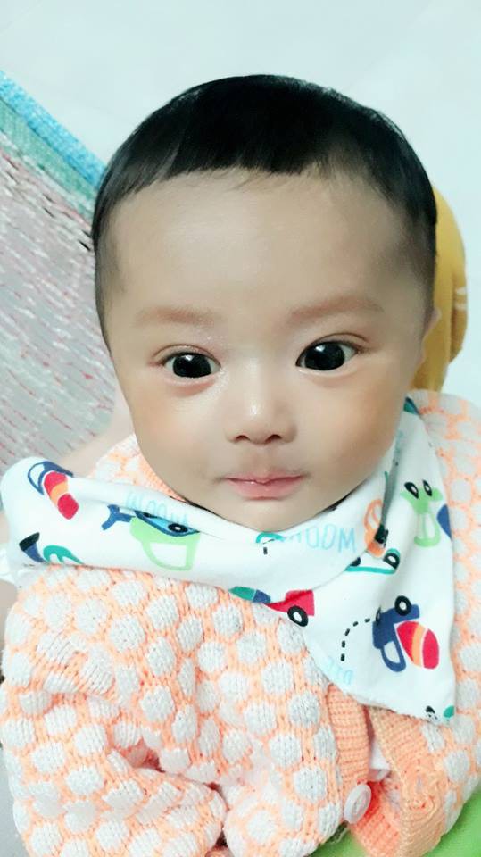 Những quả đầu ruộng bậc thang, bát tô úp do mẹ tự tay cắt tóc cho con diện Tết khiến ai nấy không thể nhịn cười