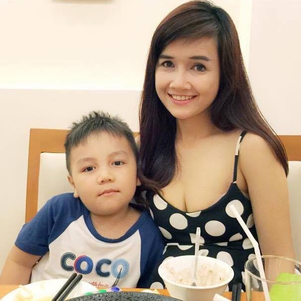 Nhan sắc gia đình toàn mỹ nhân của Nhã Phương: Chị đằm thắm dịu dàng, em ngọt ngào trong trẻo