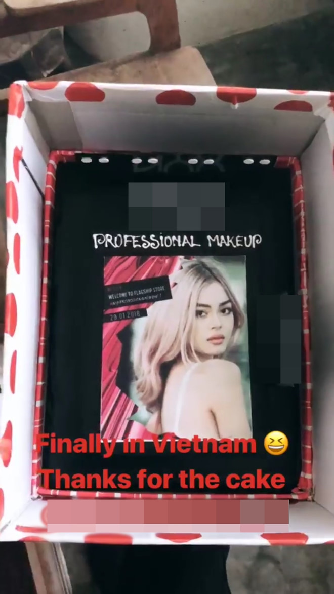 Hot girl môi mọng Lily Maymac đang có mặt ở Sài Gòn