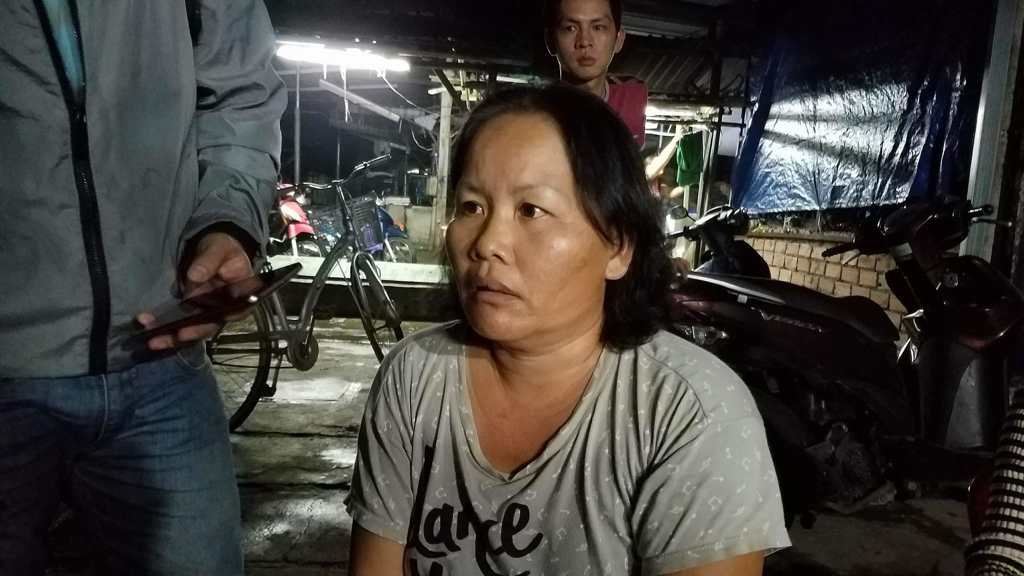 Nhân chứng vụ sập cầu ở Sài Gòn: Tài xế chỉ kịp kêu lên Cứu, cứu rồi chiếc xe tải chìm dần