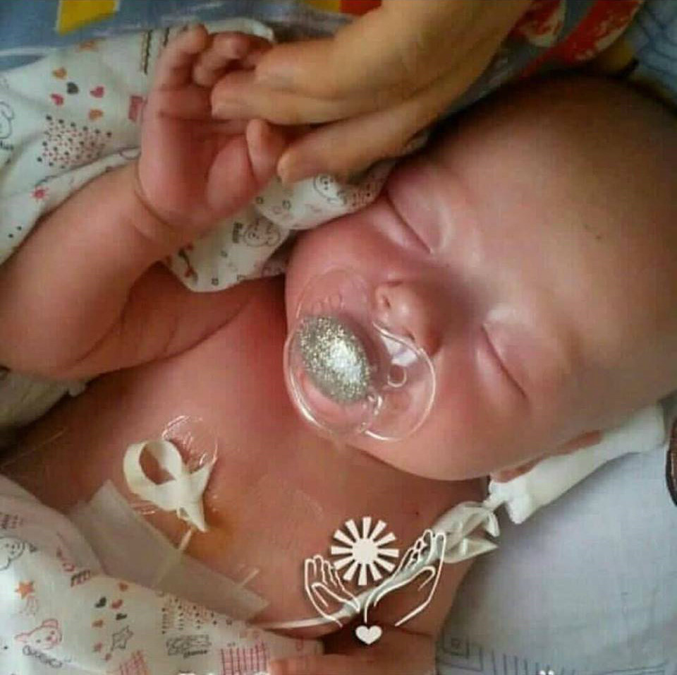 Sinh viên trường Y: Ăn tranh thủ, ngủ khẩn trương, ế là chuyện thường