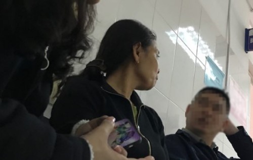 Vụ cô gái bị người đàn ông ngoại quốc tẩm xăng đốt: ‘Con chưa bao giờ kể tôi nghe về người này’