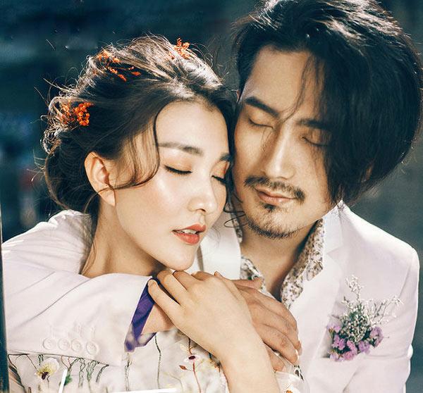 Ngày nào cũng bưng nước rửa chân cho vợ, vậy mà vẫn bị… ‘cắm sừng’