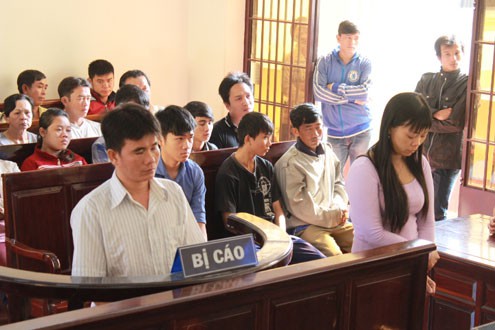 Bi kịch sau những màn cầu hôn bất thành: Người mất mạng, kẻ bị giết cả người thân