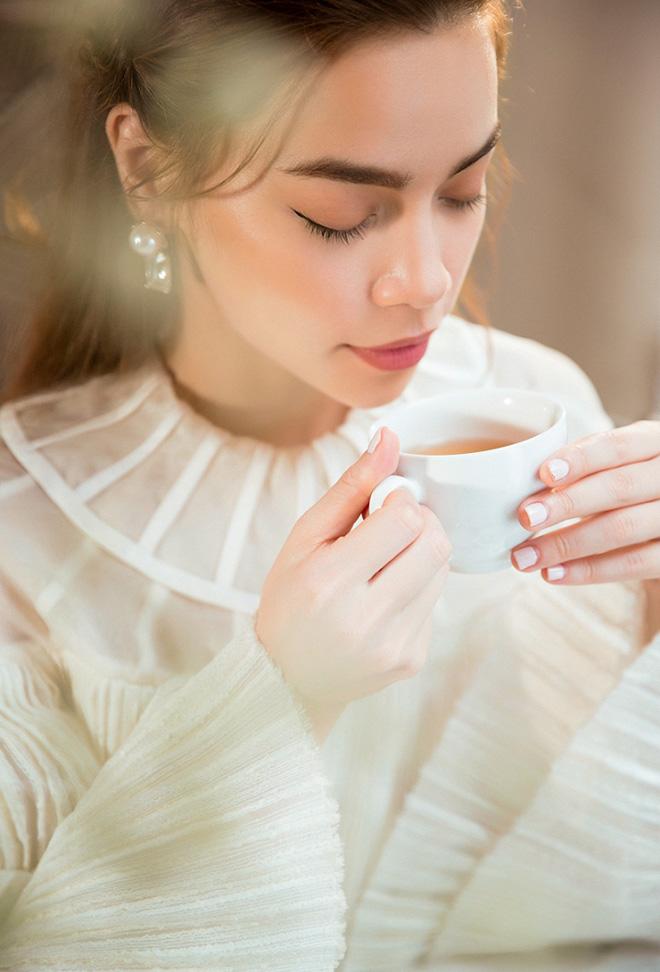 Hồ Ngọc Hà: Cứ kiếm tiền sống qua ngày thôi, đừng vỗ ngực xưng tên mà làm chi